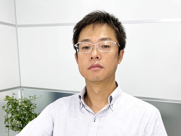 代表取締役 尹 日魯